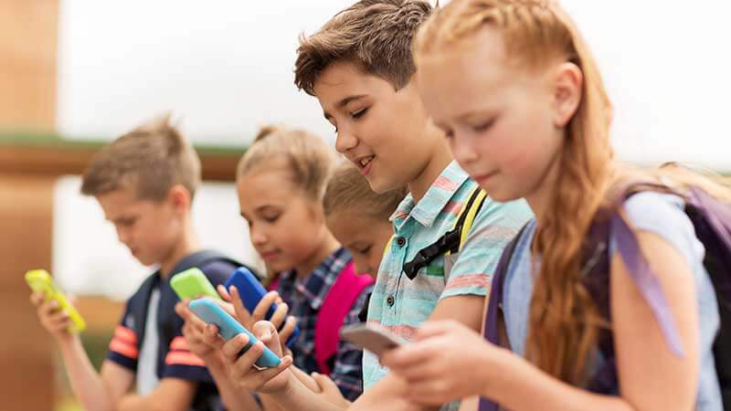 SMS Takipçisi - Çocuklar İçin Mesajlaşma